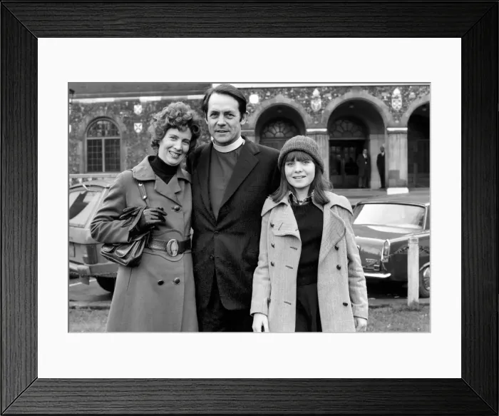 Framed Print : Rt. Hon. David Sheppard. January 1975 S75-0252-001 Framed Print : Rt. Hon. David Sheppard. January 1975 S75-0252-001