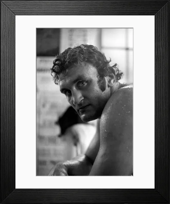Framed Print : Boxer Joe Bugner in training. April 1974 S74-6639-001