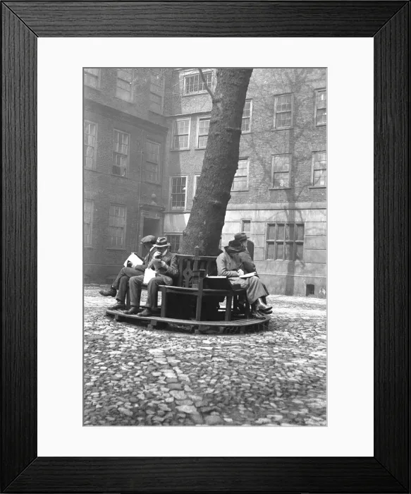 Framed Print : Alfieri Snr. Staple Inn, 1917. The seat was taken away a year later Framed Print : Alfieri Snr. Staple Inn, 1917. The seat was taken away a year later