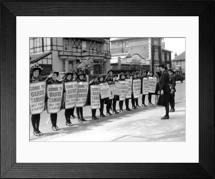 Framed Print : Alfieri. Malden Girl Guides carry sandwich boards to advertise their Tamasha Framed Print : Alfieri. Malden Girl Guides carry sandwich boards to advertise their Tamasha