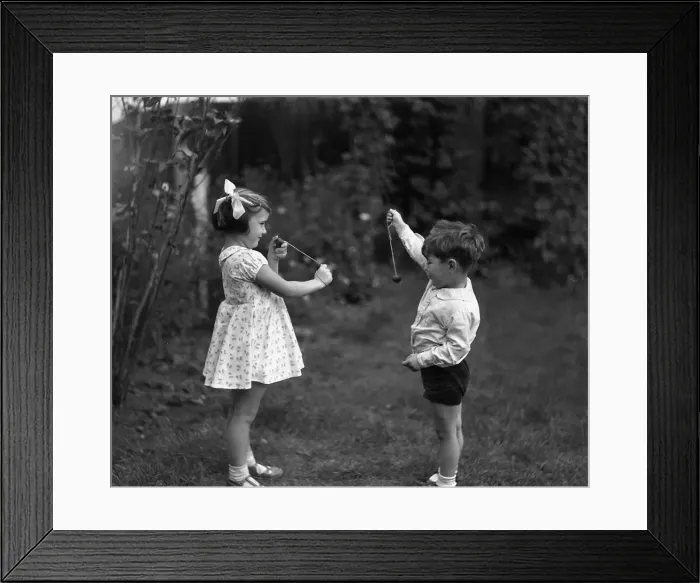 Framed Print : Alfieri. Children playing conkers. 8th October 1933 Framed Print : Alfieri. Children playing conkers. 8th October 1933
