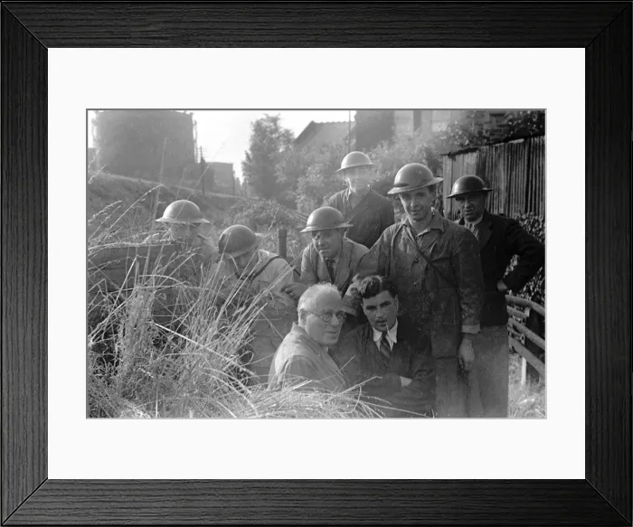 Framed Print : Alfieri. Member of the Home Guard. October 2nd 1940