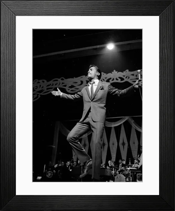 Framed Print : Sammy Davis Jnr. rehearsing for the 1966 Royal Variety Show. 14th November 1966 Framed Print : Sammy Davis Jnr. rehearsing for the 1966 Royal Variety Show. 14th November 1966
