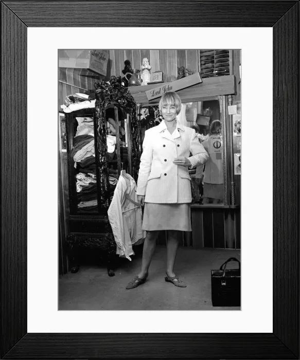 Framed Print : Royal Variety Show Rehearsal. Mai Britt, wife of Sammy Davis Jnr Framed Print : Royal Variety Show Rehearsal. Mai Britt, wife of Sammy Davis Jnr