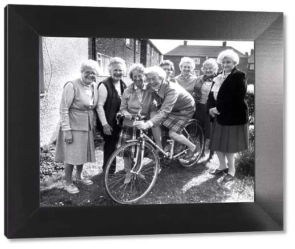 The Elite Ladies Cycling Club of Newcastle Upon tyne flourishes still but without bikes