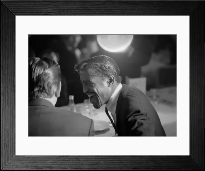 Framed Print : Sammy Davis Jnr at a Variety Club Luncheon. 8th May 1963. R3579-18a Framed Print : Sammy Davis Jnr at a Variety Club Luncheon. 8th May 1963. R3579-18a