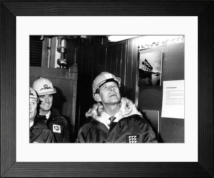 Framed Print : Prince Philip, Duke of Edinburgh, visits Press Pruduction Systems in Wallsend Framed Print : Prince Philip, Duke of Edinburgh, visits Press Pruduction Systems in Wallsend
