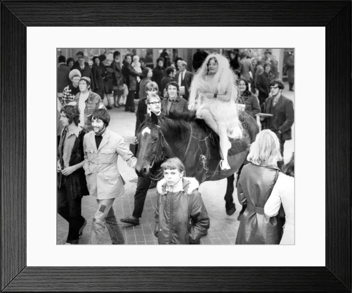 Framed Print : Lady Godiva lives again as 20 year old Joan Pattison, a third year student of Sunderland