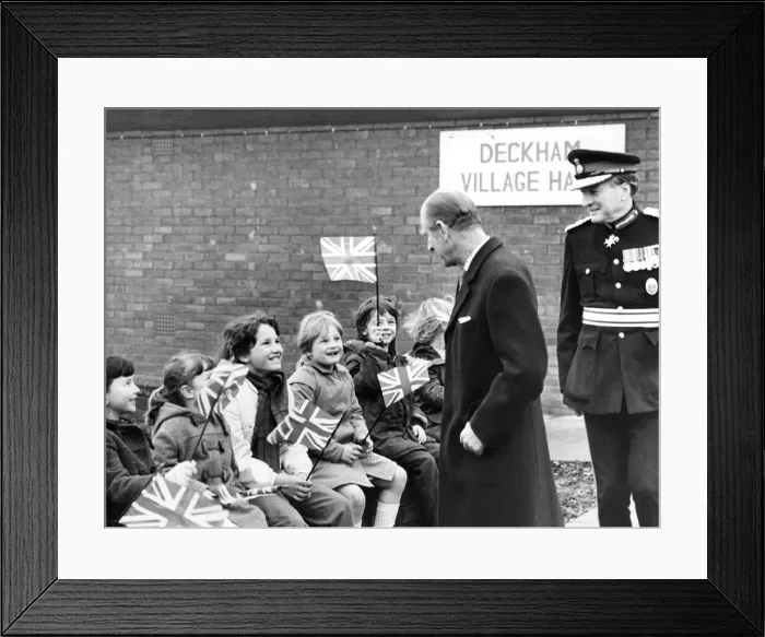 Framed Print : Prince Philip, Duke of Edinburgh, attends a North Housing Association Tenants meeting Framed Print : Prince Philip, Duke of Edinburgh, attends a North Housing Association Tenants meeting