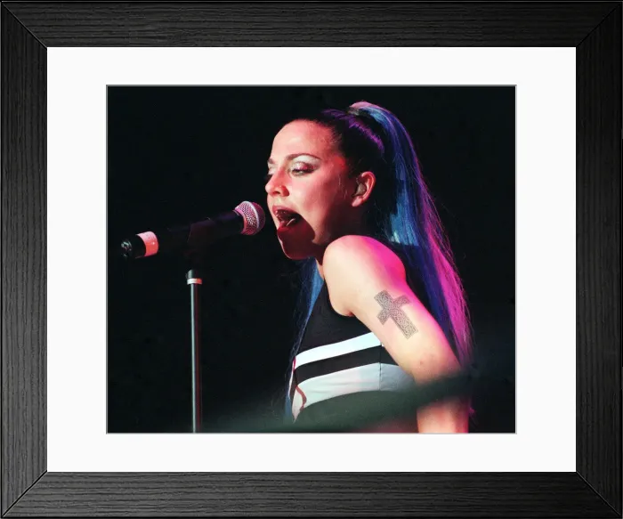Framed Print : Mel C of The Spice Girls on stage Glasgow SECC April 1998 Framed Print : Mel C of The Spice Girls on stage Glasgow SECC April 1998
