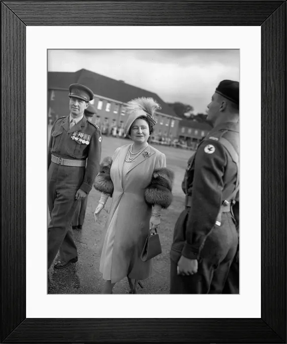 Framed Print : Queen Elizabeth 1949 Queen Elizabeth (The Queen Mother Framed Print : Queen Elizabeth 1949 Queen Elizabeth (The Queen Mother