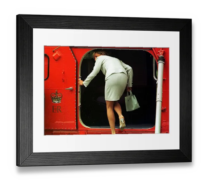 Framed Print : Diana, Princess of Wales boards helicopter Queens Flight as she departs Leicester Framed Print : Diana, Princess of Wales boards helicopter Queens Flight as she departs Leicester