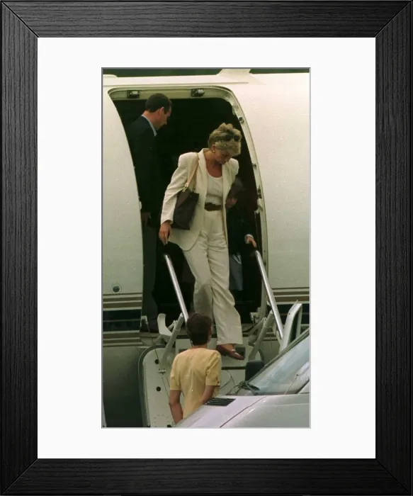 Framed Print : Diana Princess of Wales arrives in Cannes, South of France as she begins her holiday