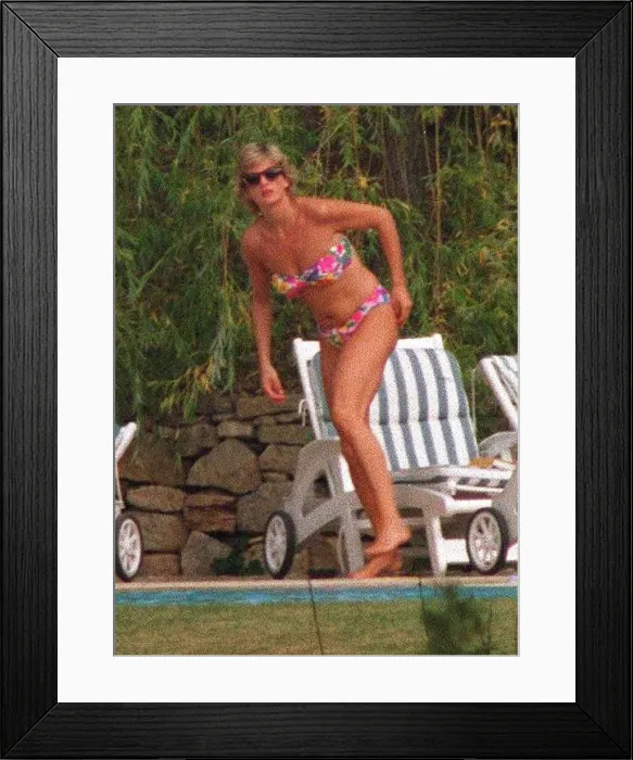 : Diana, Princess of Wales on holiday in Southern France where she stayed at a friend : Diana, Princess of Wales on holiday in Southern France where she stayed at a friend