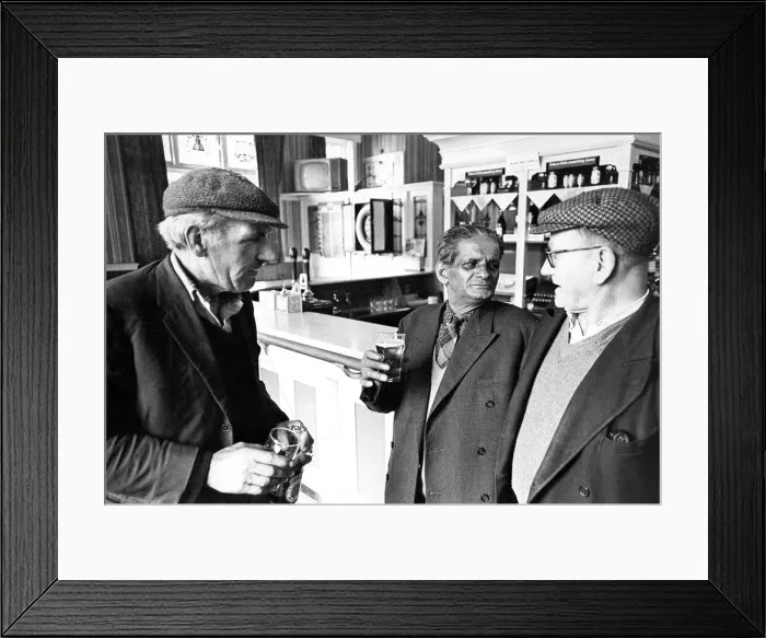 Framed Print : Men enjoying a drink together in a bar in South Shields in 1968 Framed Print : Men enjoying a drink together in a bar in South Shields in 1968