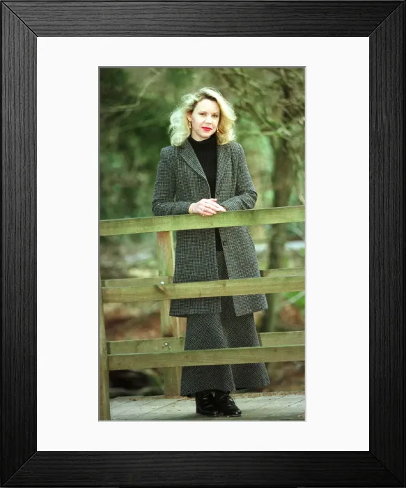 Framed Print : Amy Laver who had affair with Mike Oldfield March 1999 Framed Print : Amy Laver who had affair with Mike Oldfield March 1999