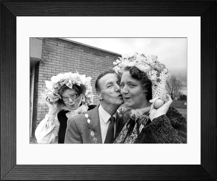 Framed Print : Easter bonnet contest winner Ellen Taylor gets a kiss from the Mayor of North Tyneside Framed Print : Easter bonnet contest winner Ellen Taylor gets a kiss from the Mayor of North Tyneside