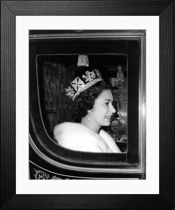 Framed Print : Queen Elizabeth II leaves Buckingham Palce for the State Opening of Parliament Framed Print : Queen Elizabeth II leaves Buckingham Palce for the State Opening of Parliament