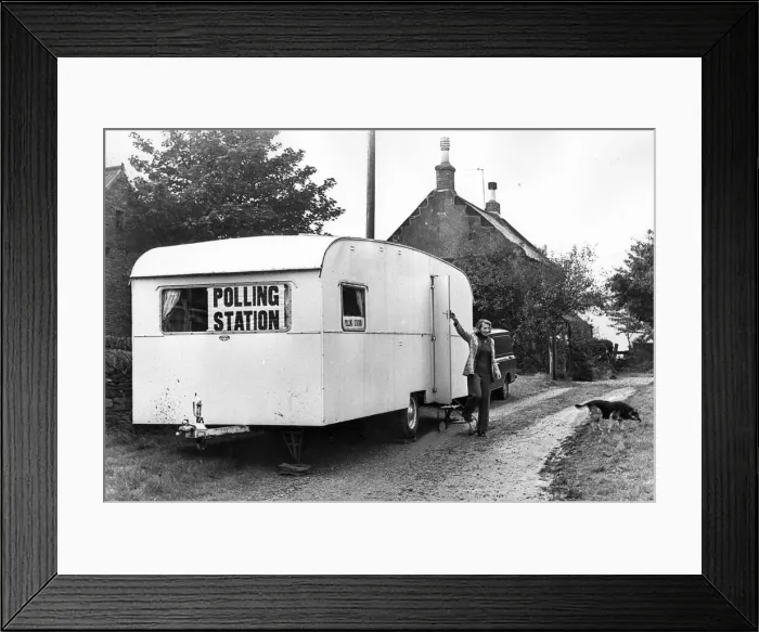 Framed Print : Hedley-on-the-Hills mobile polling station in 1974 Framed Print : Hedley-on-the-Hills mobile polling station in 1974