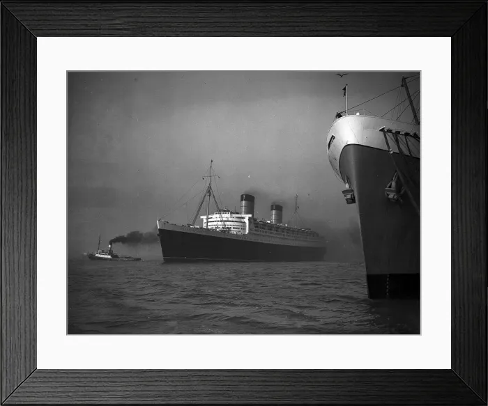 Framed Print : The Queen Elizabeth 1948 The Queen Eliabeth leaves Southampton after a two week Framed Print : The Queen Elizabeth 1948 The Queen Eliabeth leaves Southampton after a two week