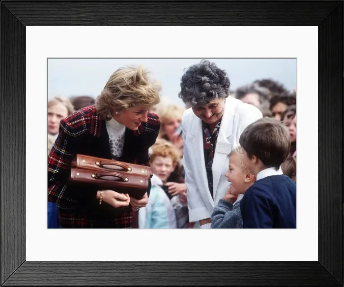 Framed Print : Princess Diana with children from Malcolm Sargent home during a visit to Prestwick Framed Print : Princess Diana with children from Malcolm Sargent home during a visit to Prestwick