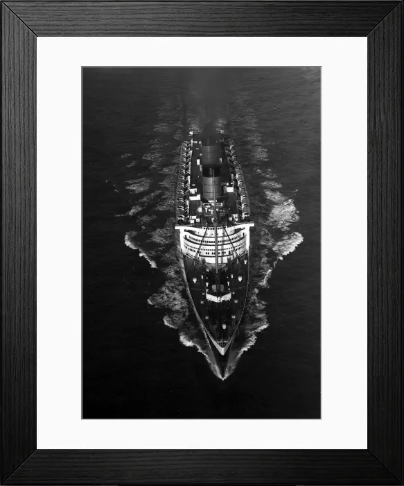 Framed Print : Queen Elizabeth 1948 leaving Southampton after being held up for two weeks by