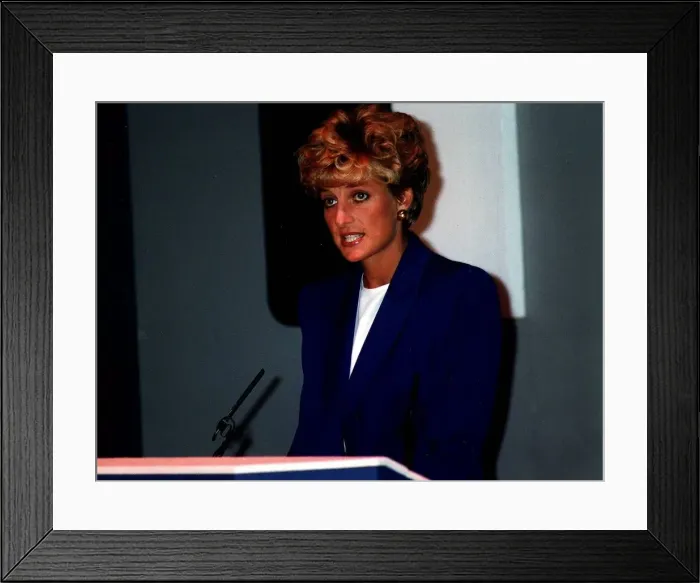 Framed Print : Princess Diana speaking at the 36th International Congress on Alcohol Framed Print : Princess Diana speaking at the 36th International Congress on Alcohol