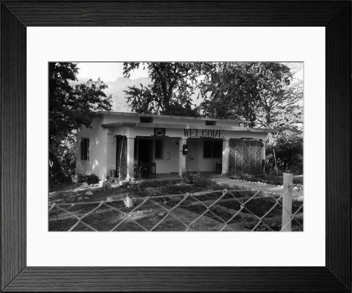 Framed Print : The Beatles in India - February 1968 scenes in India Framed Print : The Beatles in India - February 1968 scenes in India