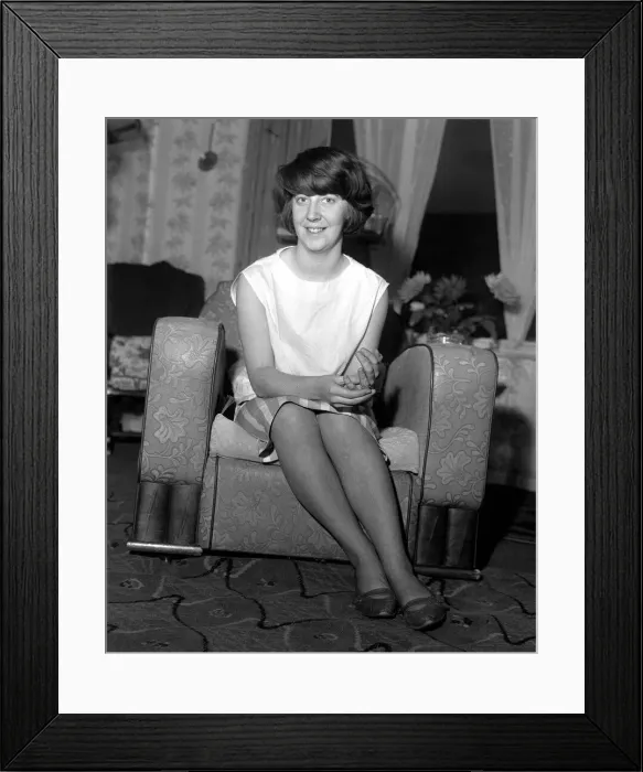 Framed Print : Pop Group The Beatles 3rd December 1963. Paul McCartney John Lennon Ringo Starr Framed Print : Pop Group The Beatles 3rd December 1963. Paul McCartney John Lennon Ringo Starr