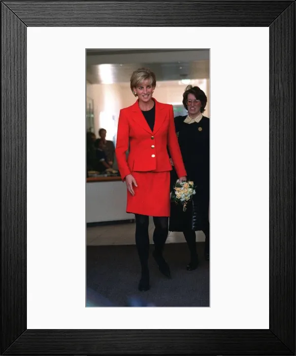 Framed Print : Princess Diana visits a hospice in St Johns Wood, London. 5th February 1997