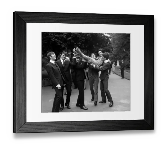 Framed Print : Pop Group The Beatles September 1963 John Lennon, Paul McCartney, Ringo Starr