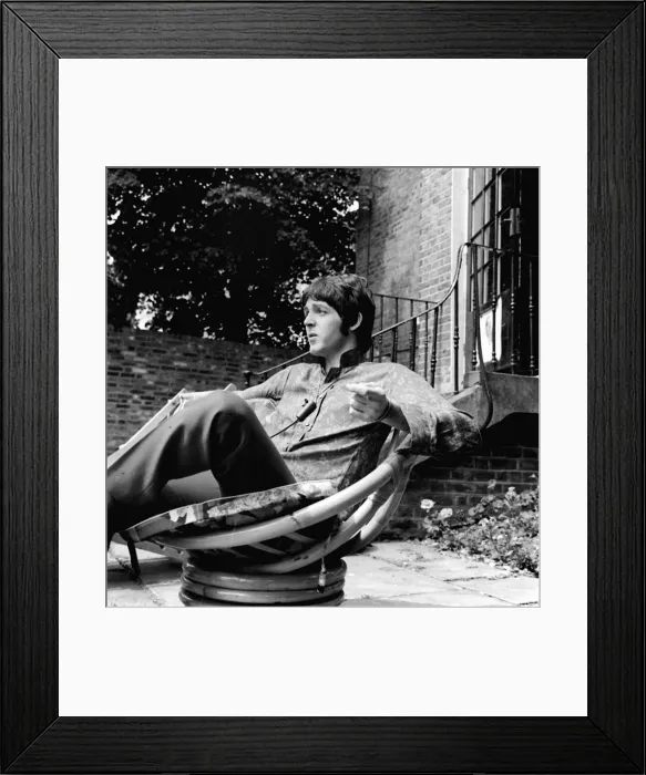 Framed Print : Paul McCartney at his St Johns Wood house on his 25th birthday 18 June 1967 Framed Print : Paul McCartney at his St Johns Wood house on his 25th birthday 18 June 1967