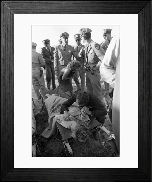Framed Print : Pop Group The Beatles August 1964 John Lennon, Paul McCartney, Ringo Starr Framed Print : Pop Group The Beatles August 1964 John Lennon, Paul McCartney, Ringo Starr