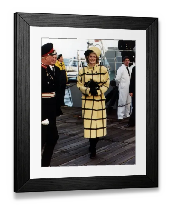 Framed Print : Diana, Princess of Wales, wearing a yellow and black woollen coat in blanket checks Framed Print : Diana, Princess of Wales, wearing a yellow and black woollen coat in blanket checks
