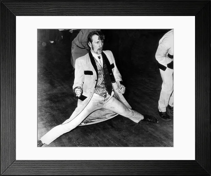 Framed Print : Gatesheads Phil Chicken shows his rock n roll moves at a revival Framed Print : Gatesheads Phil Chicken shows his rock n roll moves at a revival
