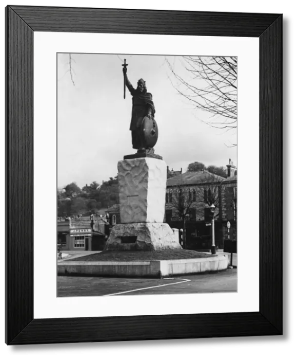 Framed Print : The statue of King Alfred seen here in the town square at Winchester. Circa 1935 Framed Print : The statue of King Alfred seen here in the town square at Winchester. Circa 1935