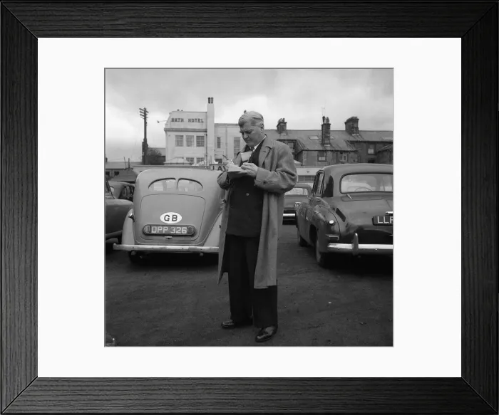 Framed Print : Aneurin Bevan at the 1952 Labour Party Conference in the Winter Gardens, Blackpool Framed Print : Aneurin Bevan at the 1952 Labour Party Conference in the Winter Gardens, Blackpool