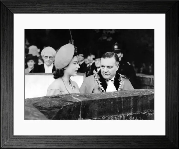 Framed Print : Queen Elizabeth II, Princess Elizabeth visits Durham, accompanied by the Mayor of Durham Framed Print : Queen Elizabeth II, Princess Elizabeth visits Durham, accompanied by the Mayor of Durham