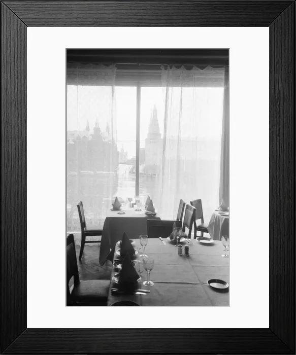 Framed Print : A restaurant table over looking Red Square in Moscow, USSR. April 1960 M4000