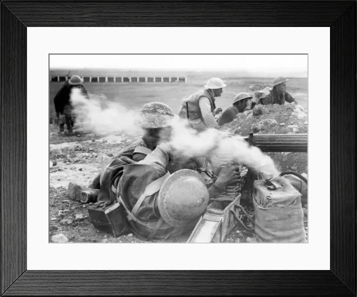 Framed Print : A 8th Army corp machine gun battalion exchanging shots with elements of the German army