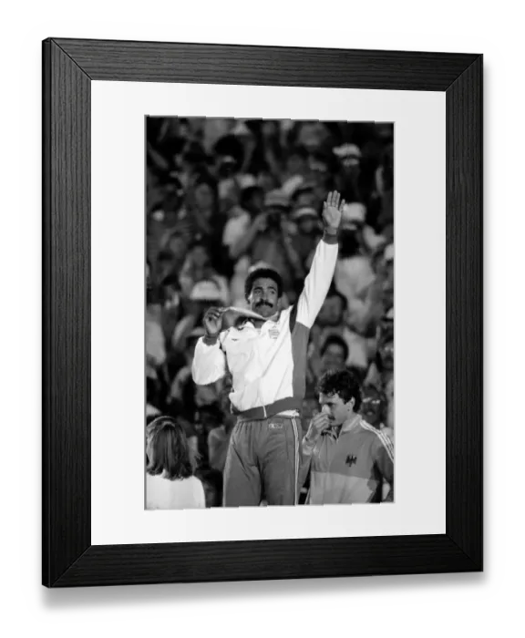 Framed Print : Daley Thompson on the podium with his gold medal at the 1984 Olympics in Los Angeles Framed Print : Daley Thompson on the podium with his gold medal at the 1984 Olympics in Los Angeles