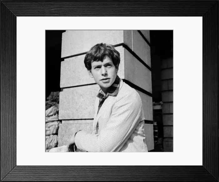 Framed Print : Singr Ian Whitcombe pictured at a local market 11th March 1965 Framed Print : Singr Ian Whitcombe pictured at a local market 11th March 1965