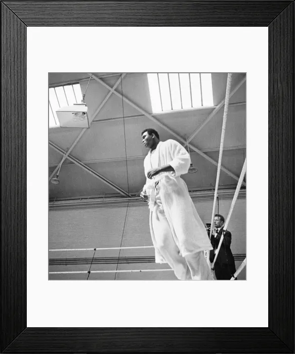Framed Print : American world champion heavyweight boxer Muhammad Ali, formerly known as Cassius Clay Framed Print : American world champion heavyweight boxer Muhammad Ali, formerly known as Cassius Clay