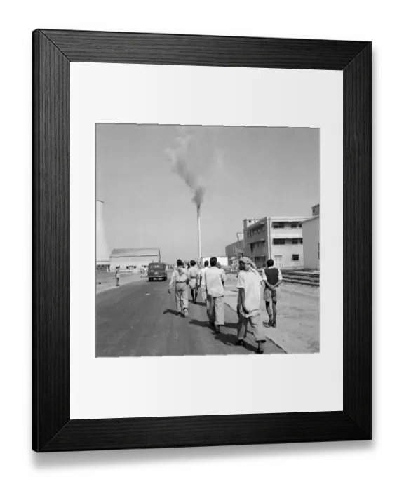 Framed Print : Men seen here at the start of their shift at the Durgapur steel works in West Bengal Framed Print : Men seen here at the start of their shift at the Durgapur steel works in West Bengal