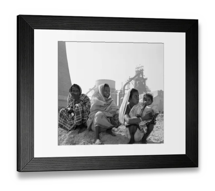 Framed Print : Women who work as water carriers seen here at the Durgapur steel works in West Bengal