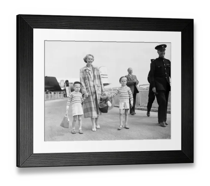 Framed Print : Employees of the Anglo - Iranian Oil Company seen here arriving at London Airport