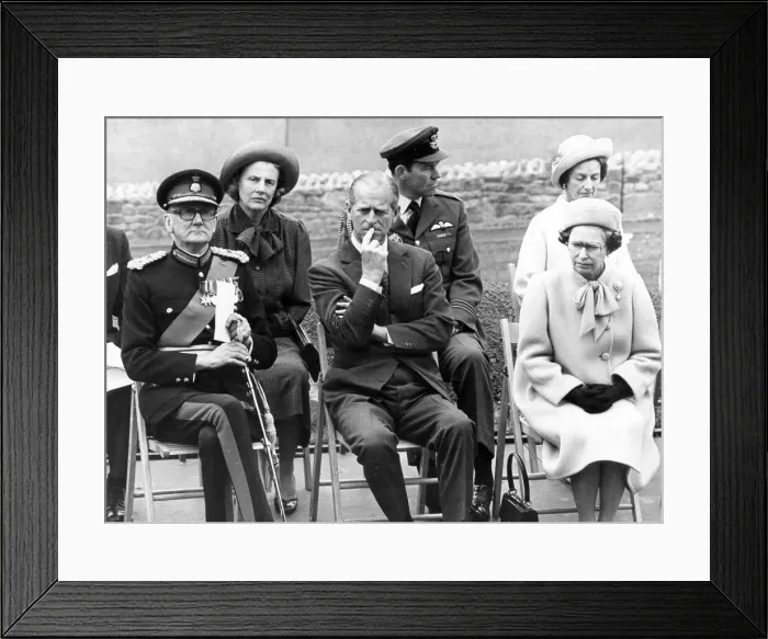 Framed Print : Queen Elizabeth II and Prince Philip officially open the Kielder Reservoir, Kielder Water
