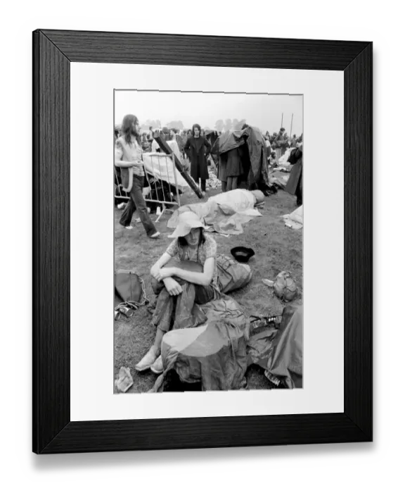 Framed Print : Music Fan at the Bath Festival of Blues & Progressive Music Thursday June 25 to Sunday