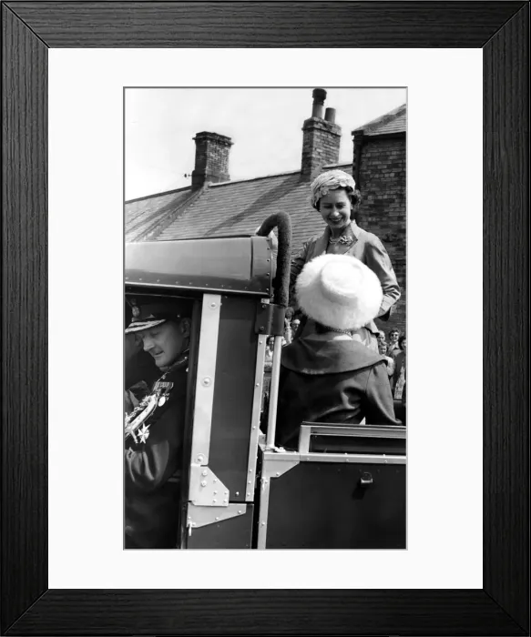 Framed Print : Queen Elizabeth II shares a joke with the Duchess of Northumberland as they leaves Framed Print : Queen Elizabeth II shares a joke with the Duchess of Northumberland as they leaves