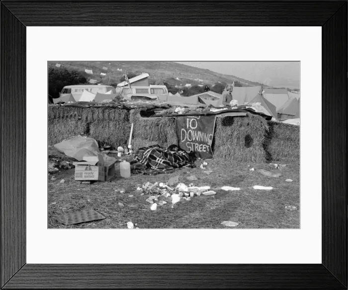 Framed Print : Banner with 10 Downing Street'on it at the Isle of Wight Pop Festival